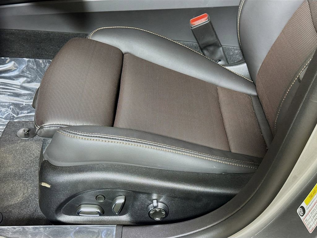 2025 Cadillac CT5 Sport - Photo 17