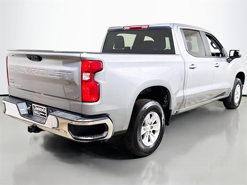 2025 Chevrolet Silverado 1500 LT photo 4