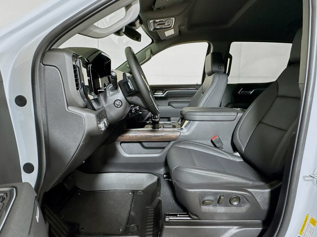 2026 GMC Sierra 1500 SLT - Photo 20