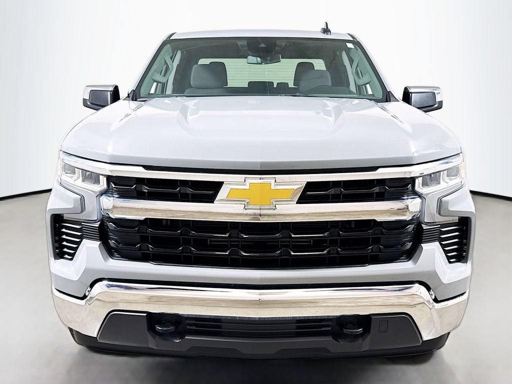 2024 Chevrolet Silverado 1500 LT - Photo 2