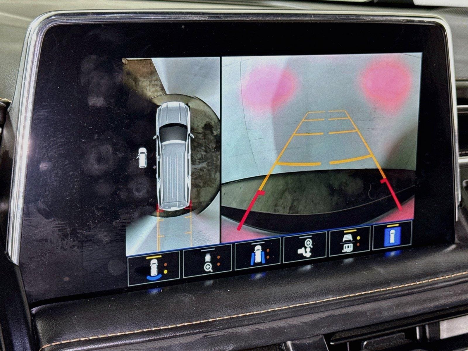 2024 GMC Yukon XL AT4 - Photo 12