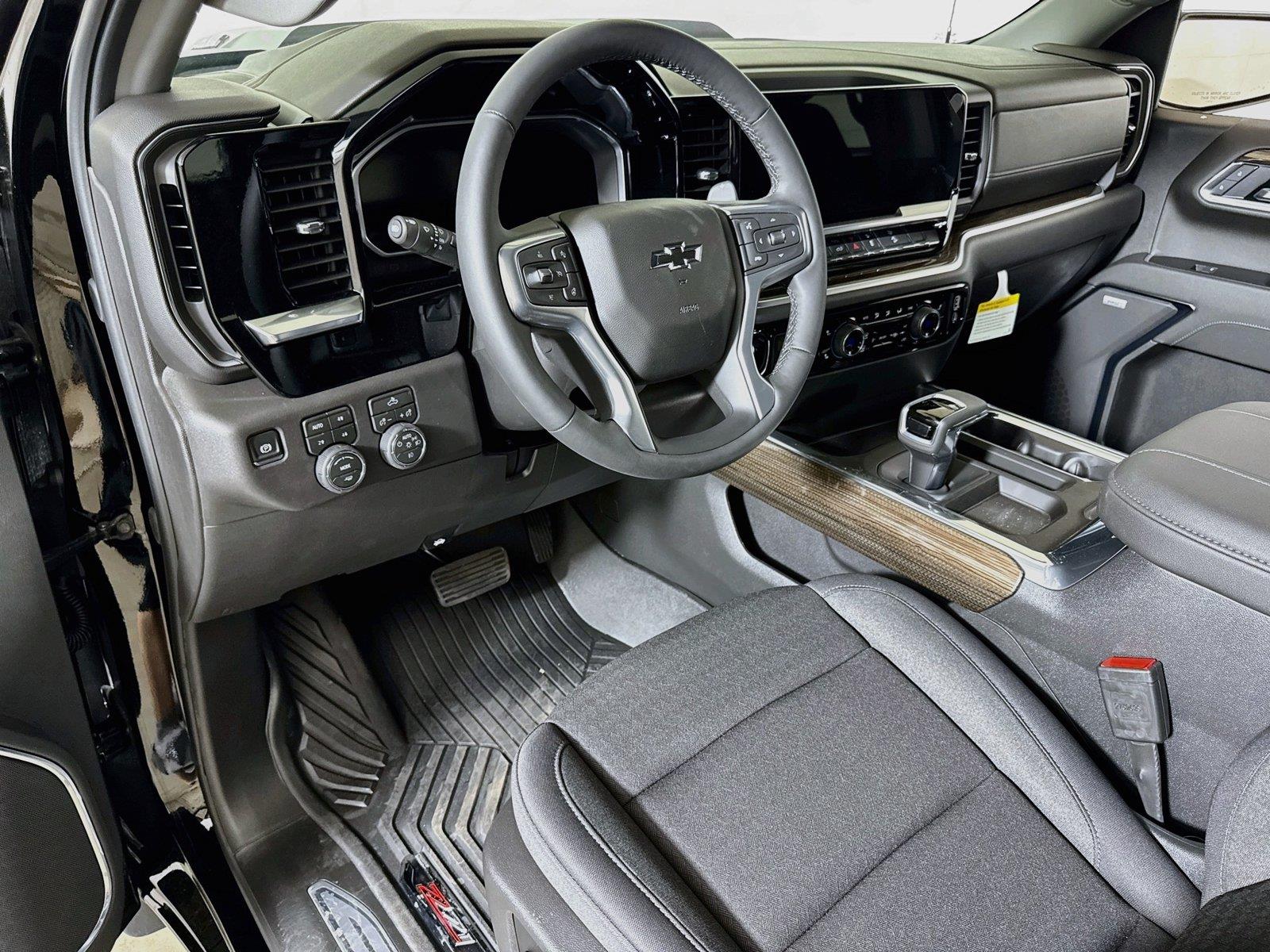 2026 Chevrolet Silverado 1500 LT Trail Boss - Photo 5