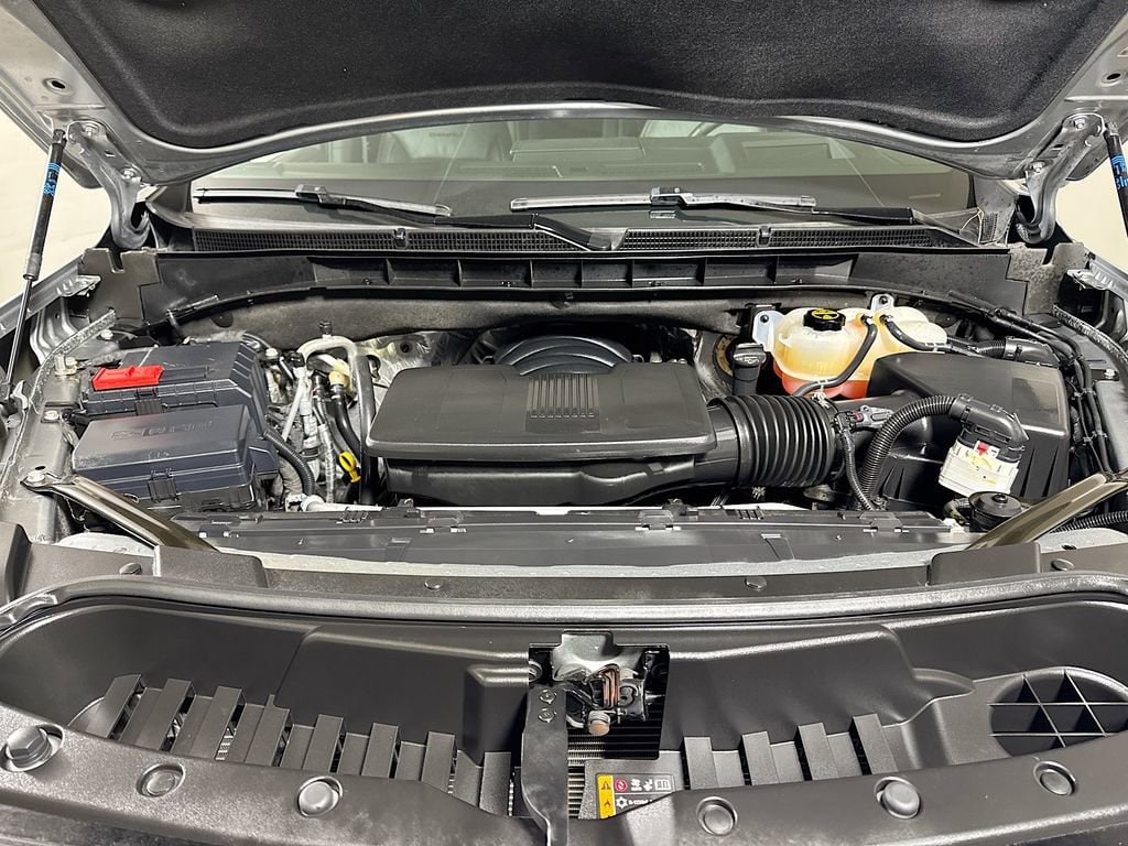 2025 GMC Yukon XL Denali - Photo 30