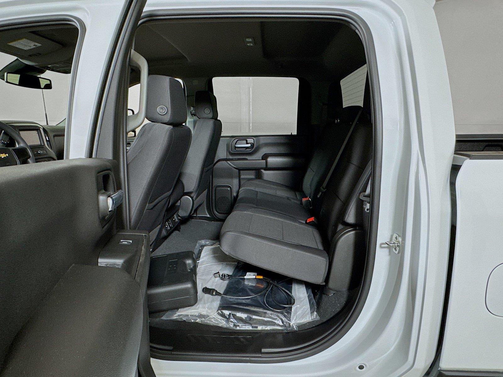 2026 Chevrolet Silverado 2500 HD Custom - Photo 13