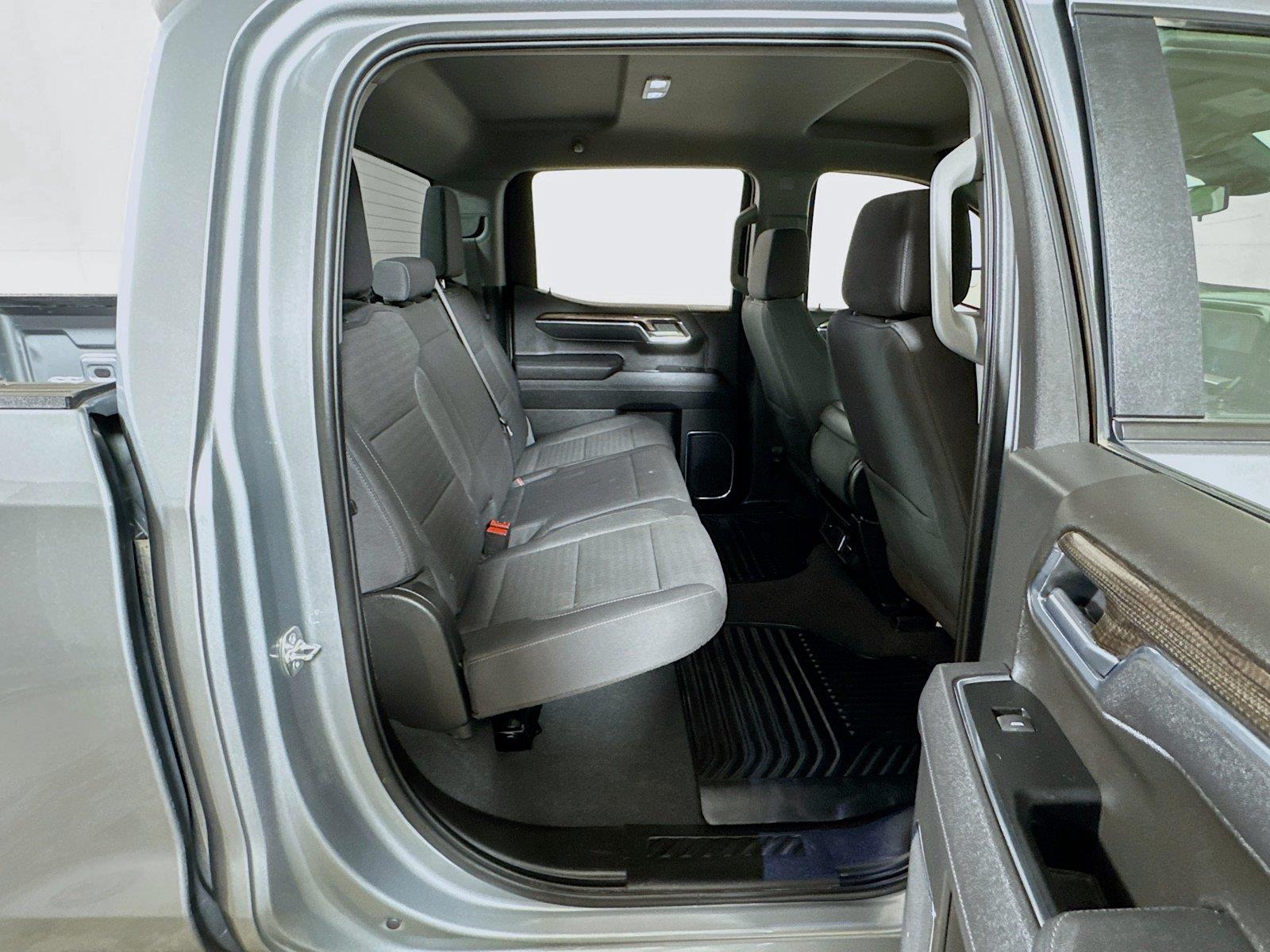 2025 Chevrolet Silverado 1500 RST - Photo 25