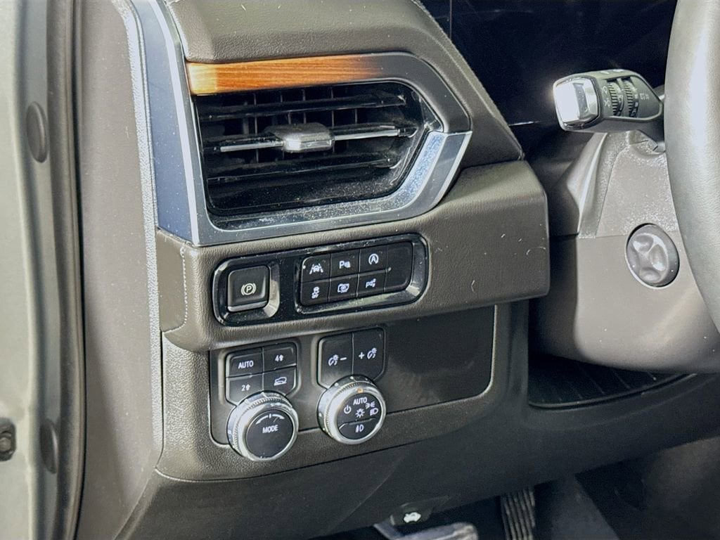 2025 GMC Yukon XL Denali - Photo 8
