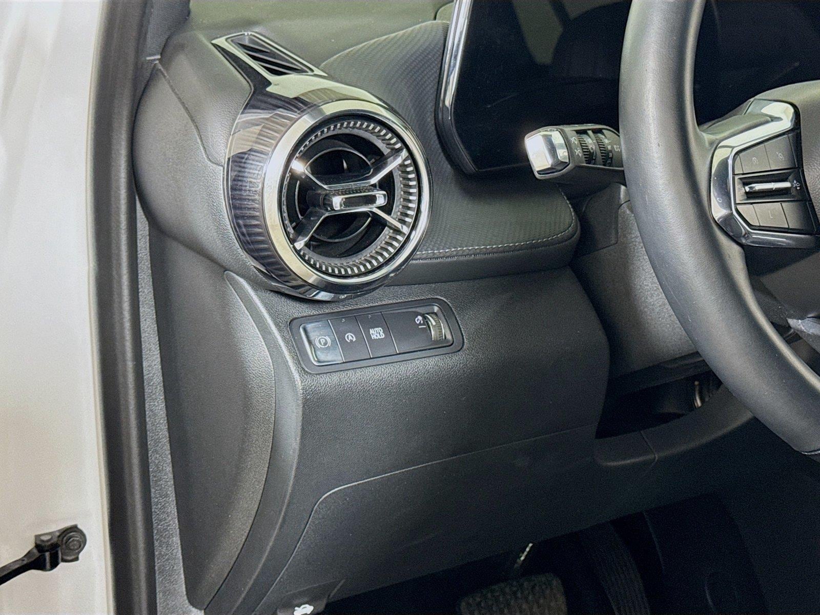 2025 Chevrolet Equinox LT - Photo 8