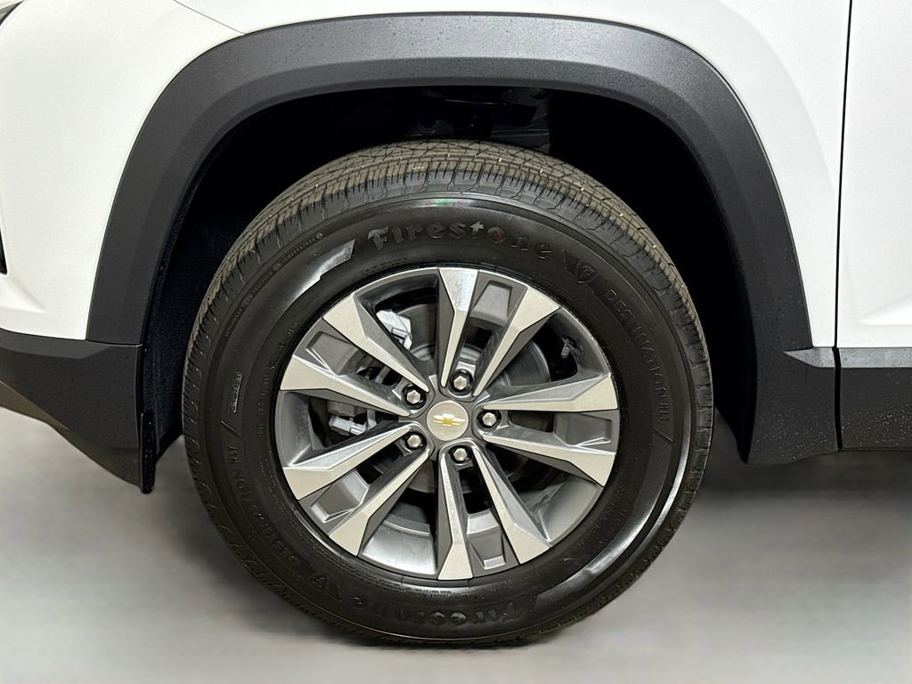 2026 Chevrolet Equinox LT - Photo 19