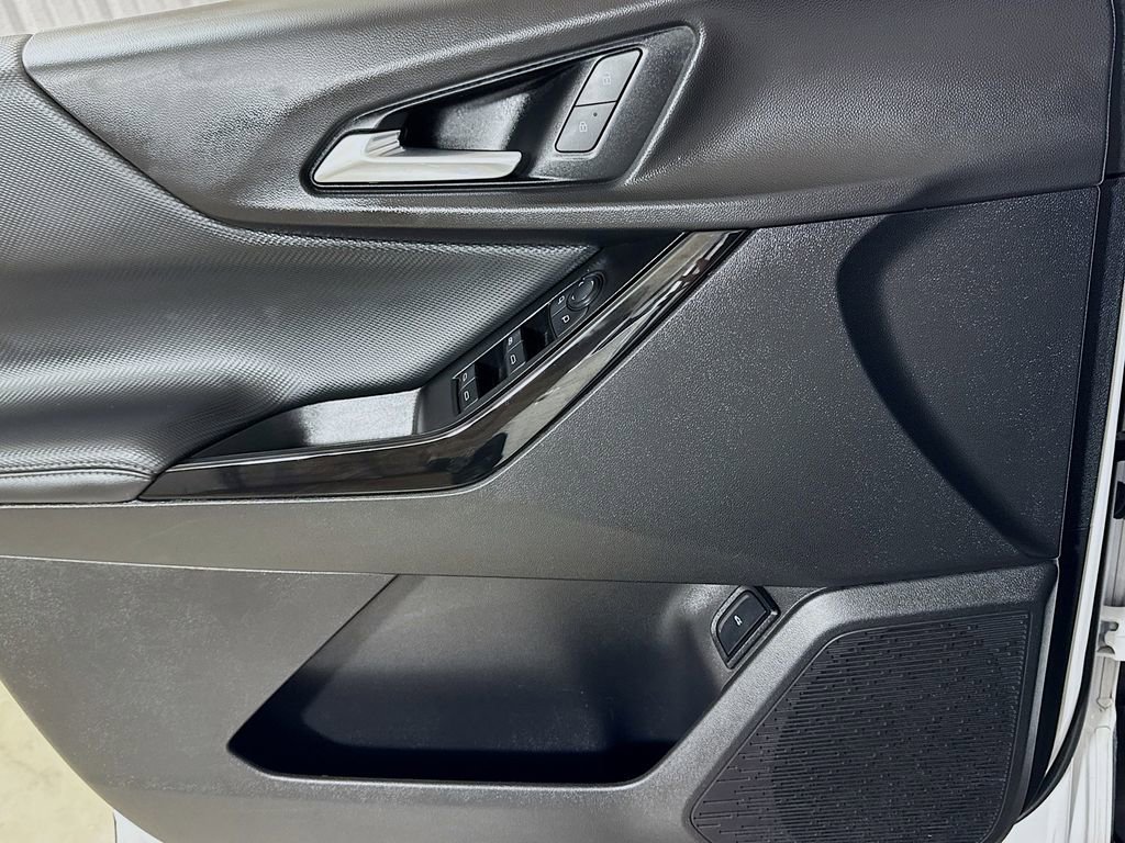 2025 Chevrolet Equinox LT - Photo 16
