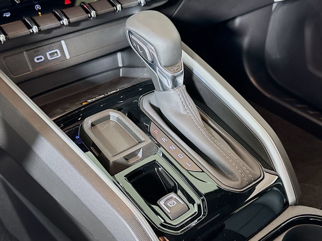 2026 Chevrolet Colorado LT - Photo 11