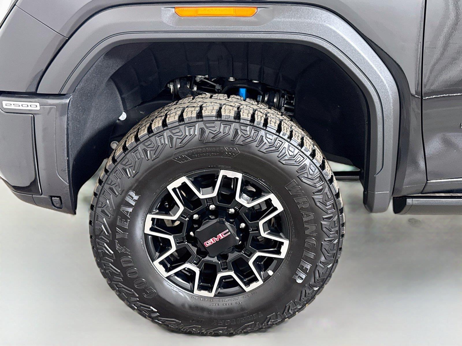 2026 GMC Sierra 2500HD AT4X - Photo 30