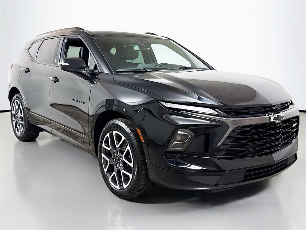 2024 Chevrolet Blazer RS photo 3