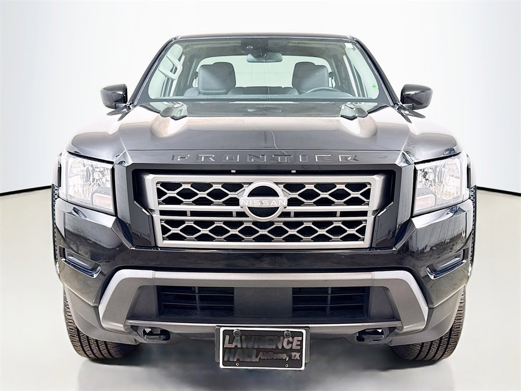 Used 2024 Nissan Frontier SV