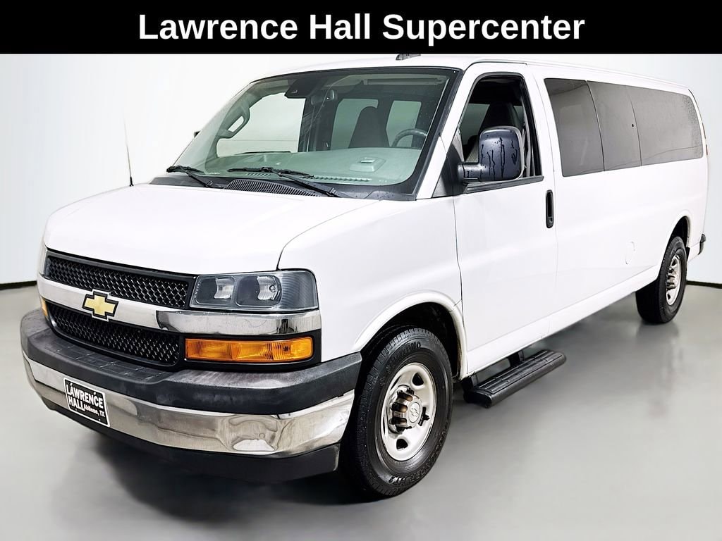2020 Chevrolet Express 3500 LT Extended's photo