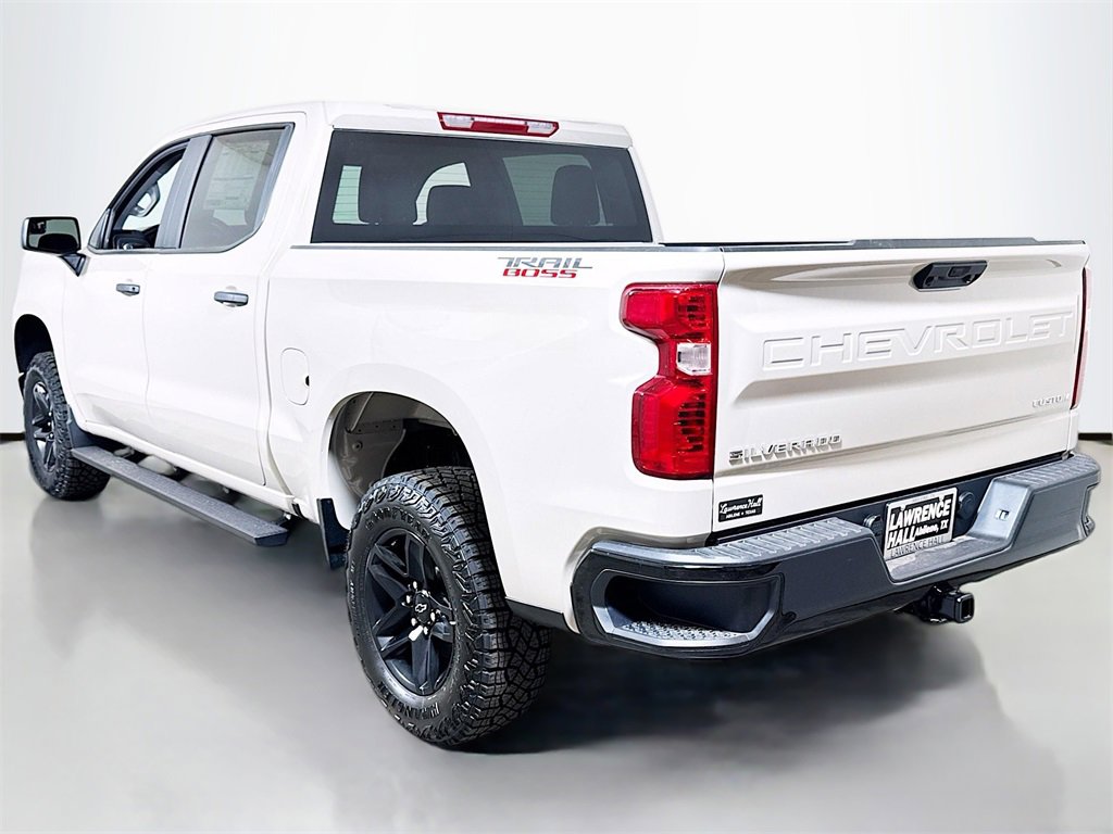 2026 Chevrolet Silverado 1500 Custom Trail Boss photo 3