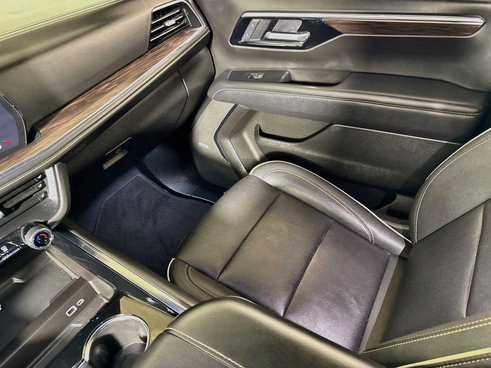 2025 Chevrolet Tahoe Premier - Photo 22