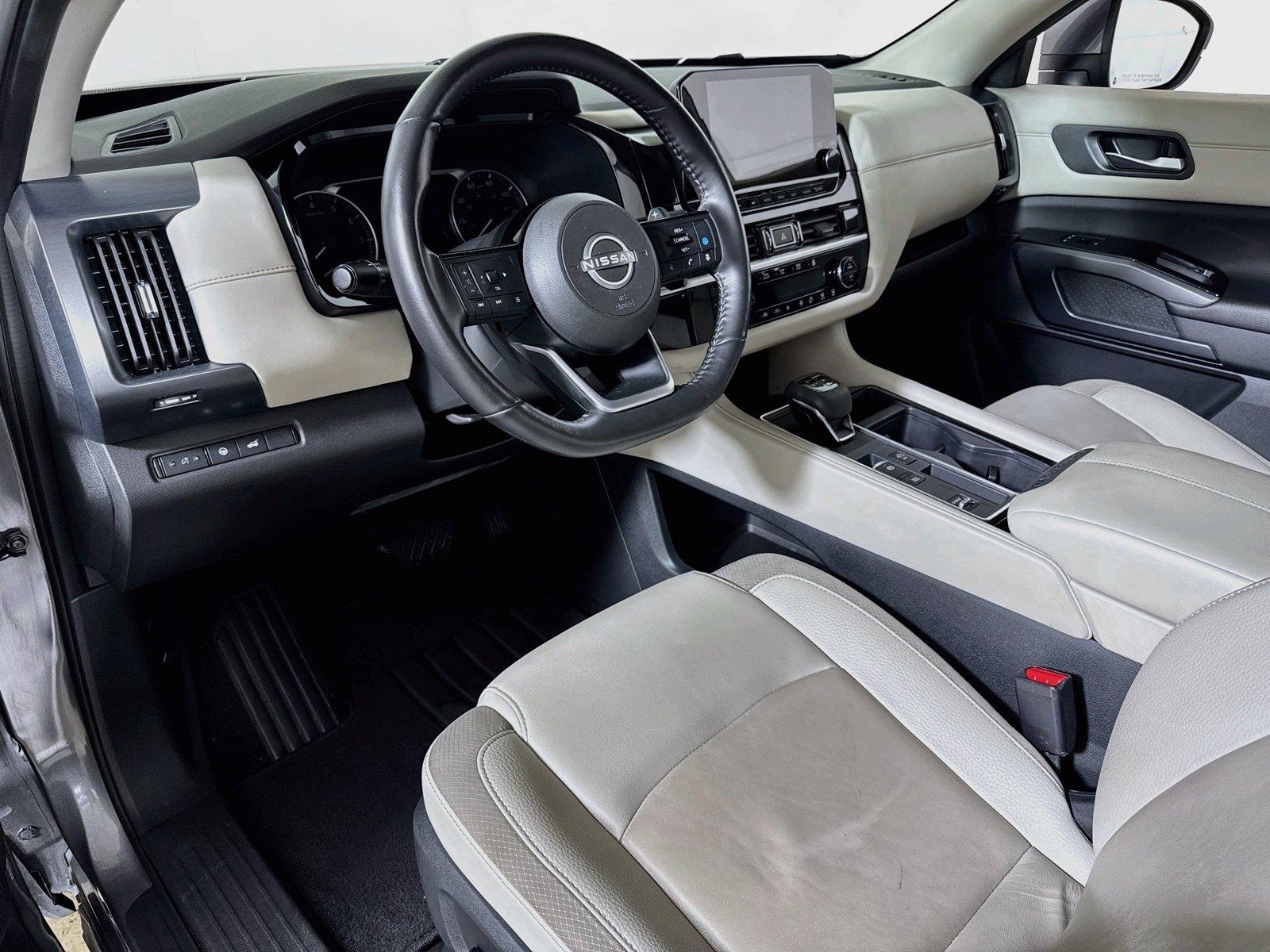 2025 Nissan Pathfinder SL - Photo 7