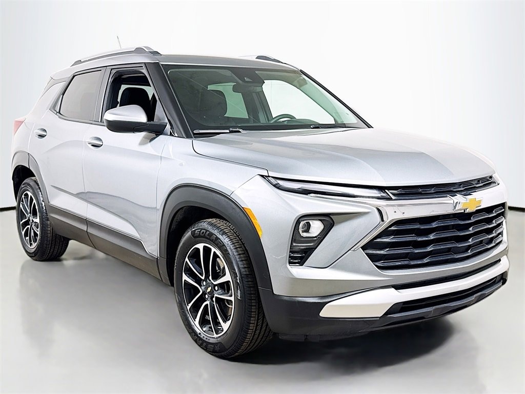 Used 2025 Chevrolet Trailblazer LT SUV