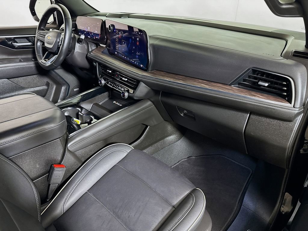 2025 Chevrolet Tahoe Premier - Photo 29