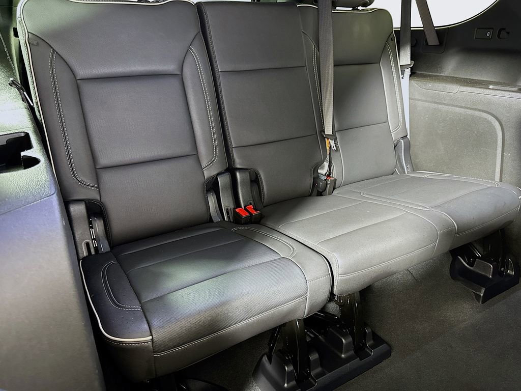2025 Chevrolet Suburban Premier - Photo 26