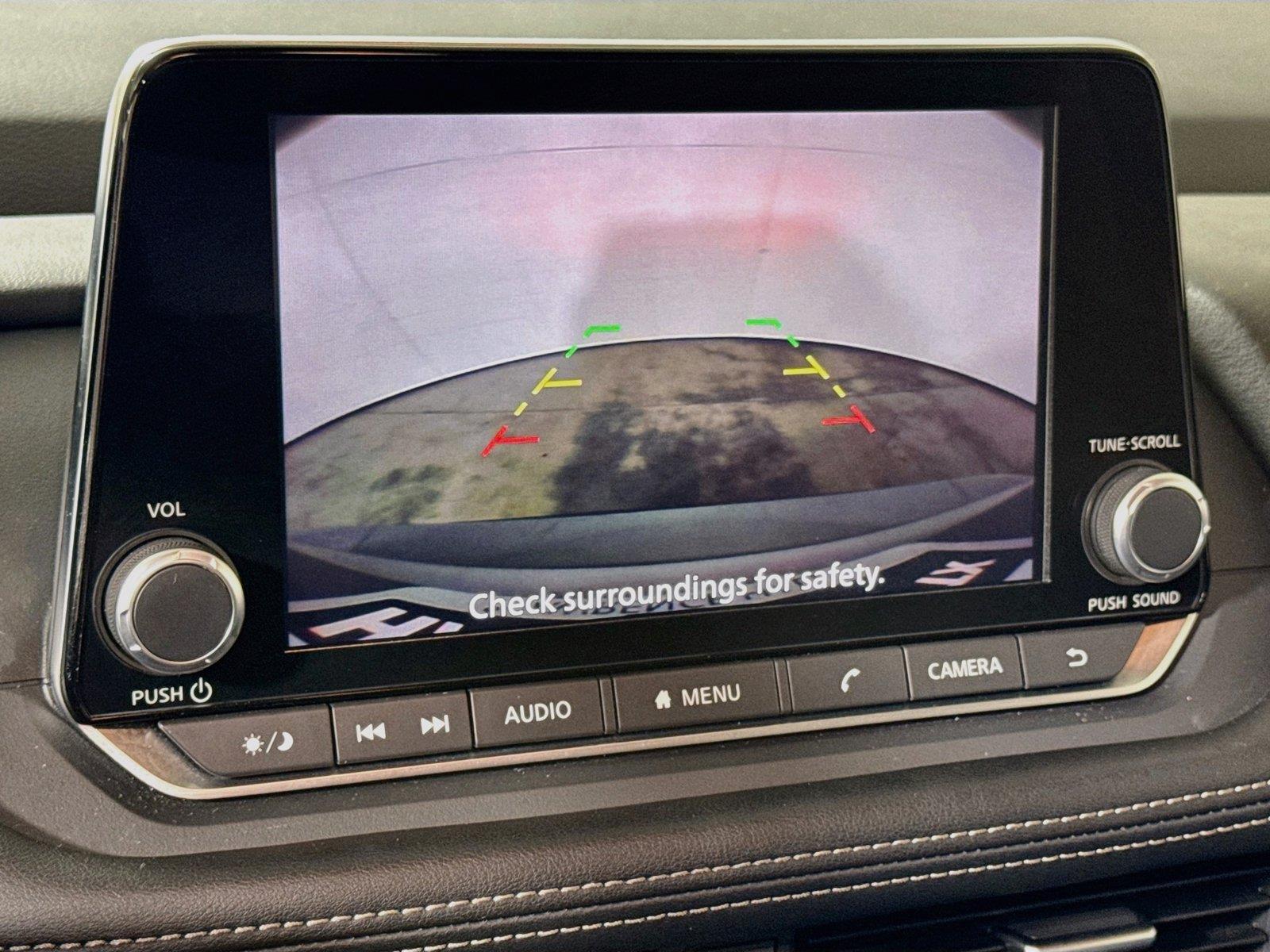 2025 Nissan Rogue SV - Photo 11