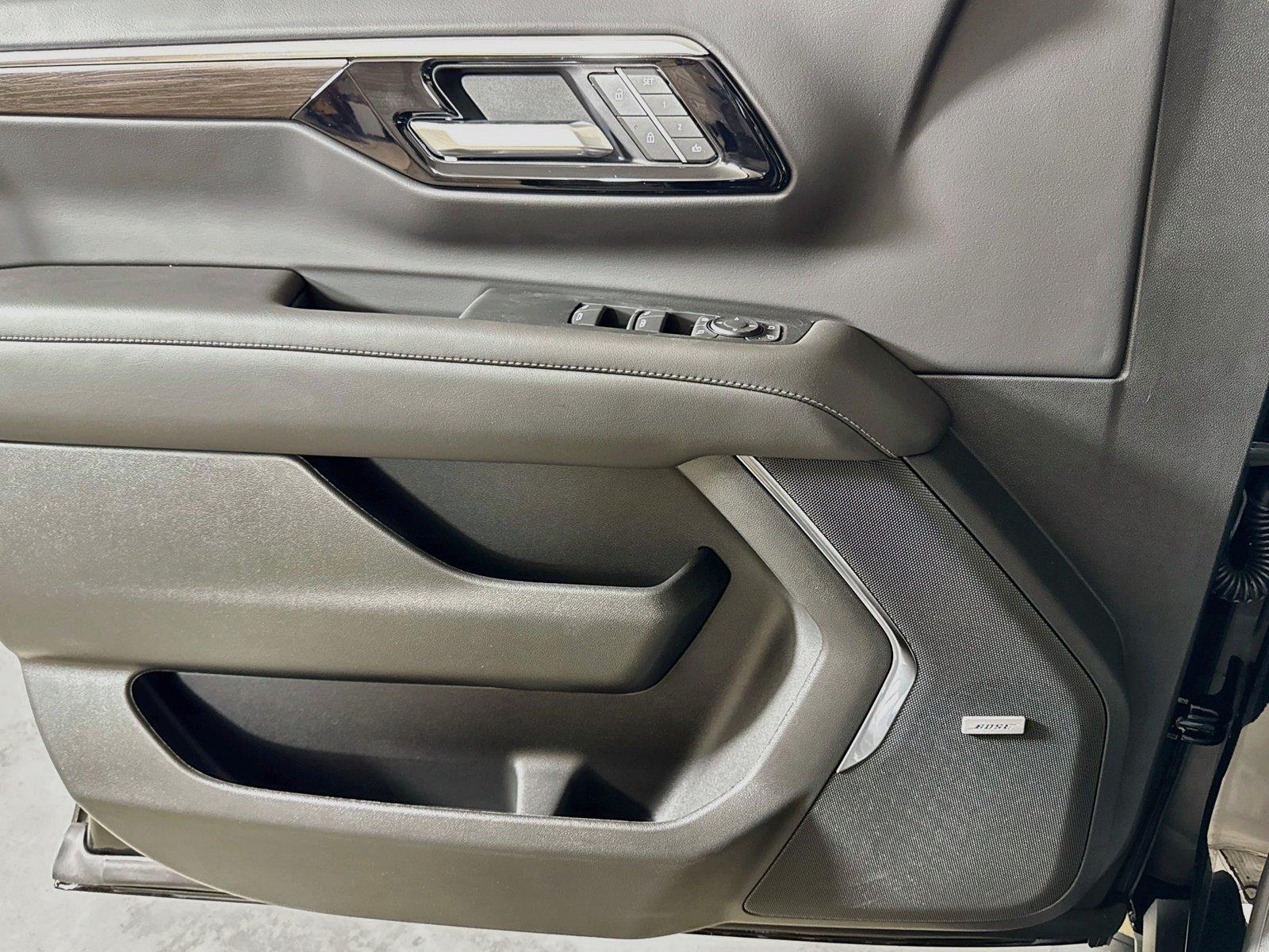 2026 Chevrolet Tahoe Z71 - Photo 16