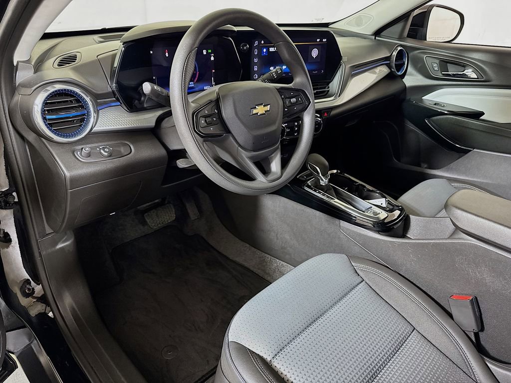 2026 Chevrolet Trax LT - Photo 7
