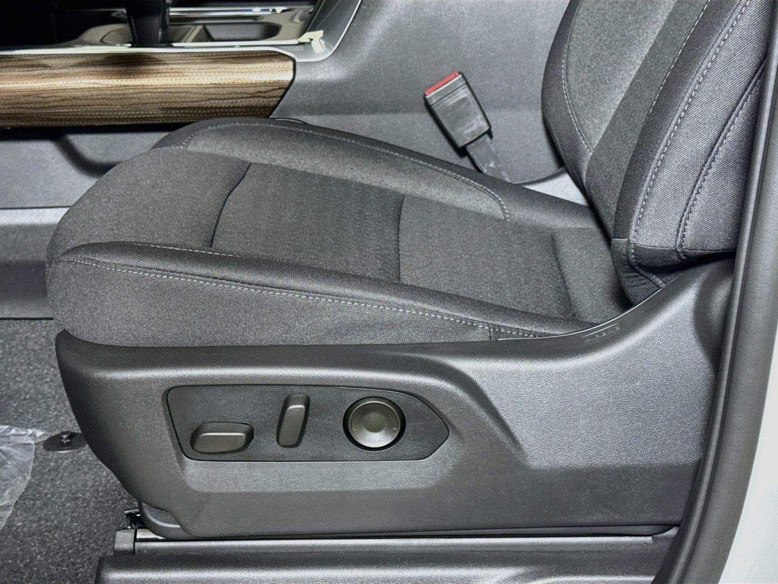2026 Chevrolet Silverado 1500 LT - Photo 17