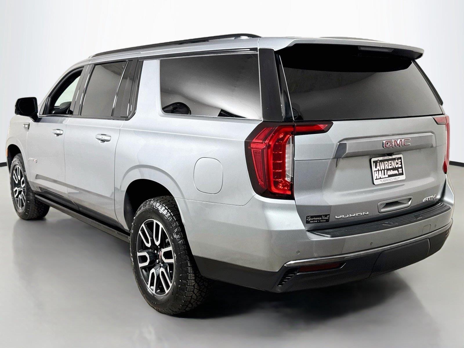 2024 GMC Yukon XL AT4 - Photo 6