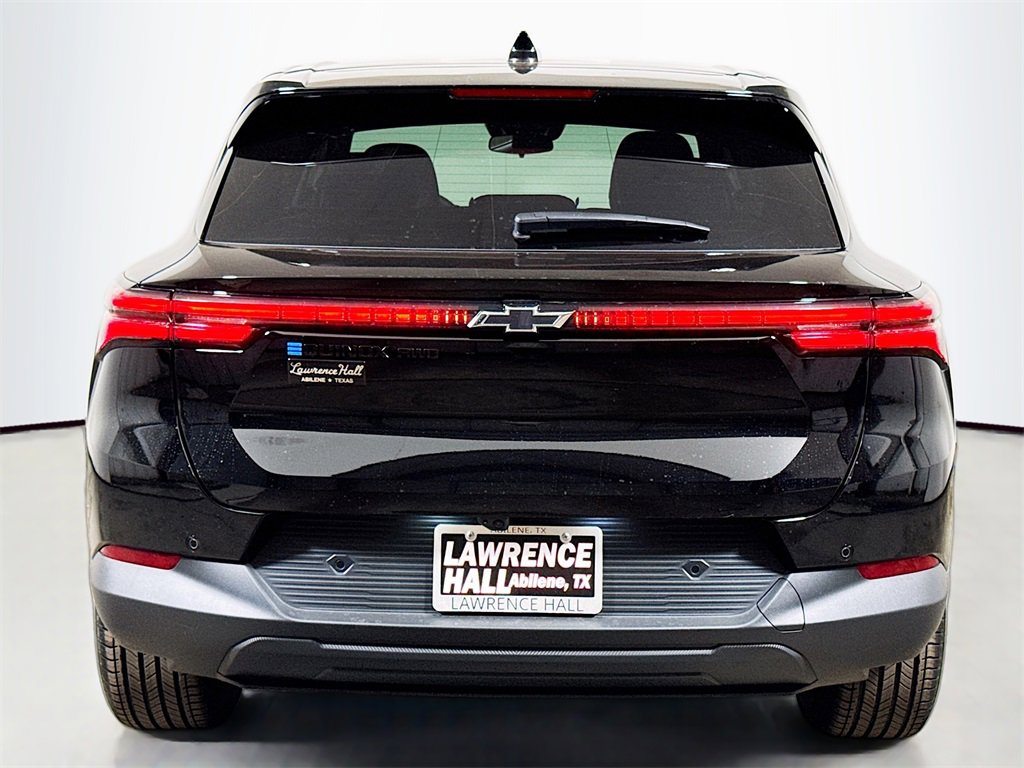 2026 Chevrolet Equinox LT photo 4