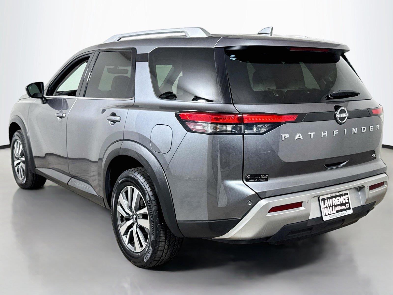 2025 Nissan Pathfinder SL - Photo 6