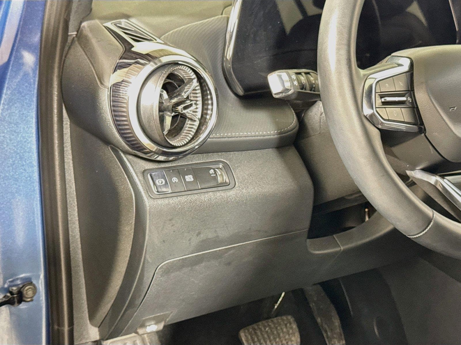 2026 Chevrolet Equinox LT - Photo 8