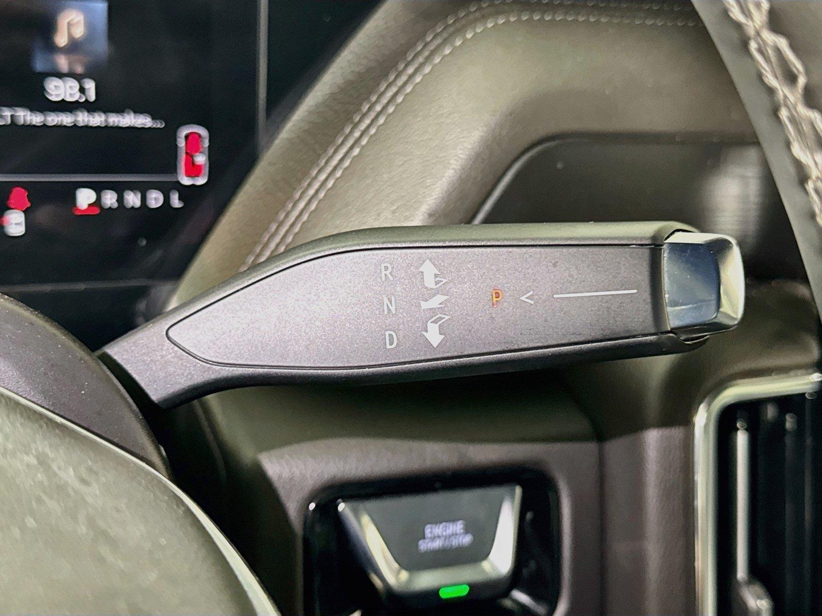 2025 GMC Yukon Denali - Photo 14