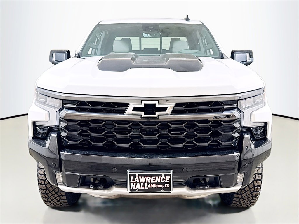 2026 Chevrolet Silverado 1500 ZR2 photo 2