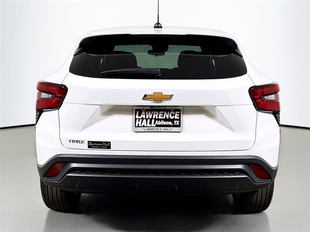New 2026 Chevrolet Trax LS SUV