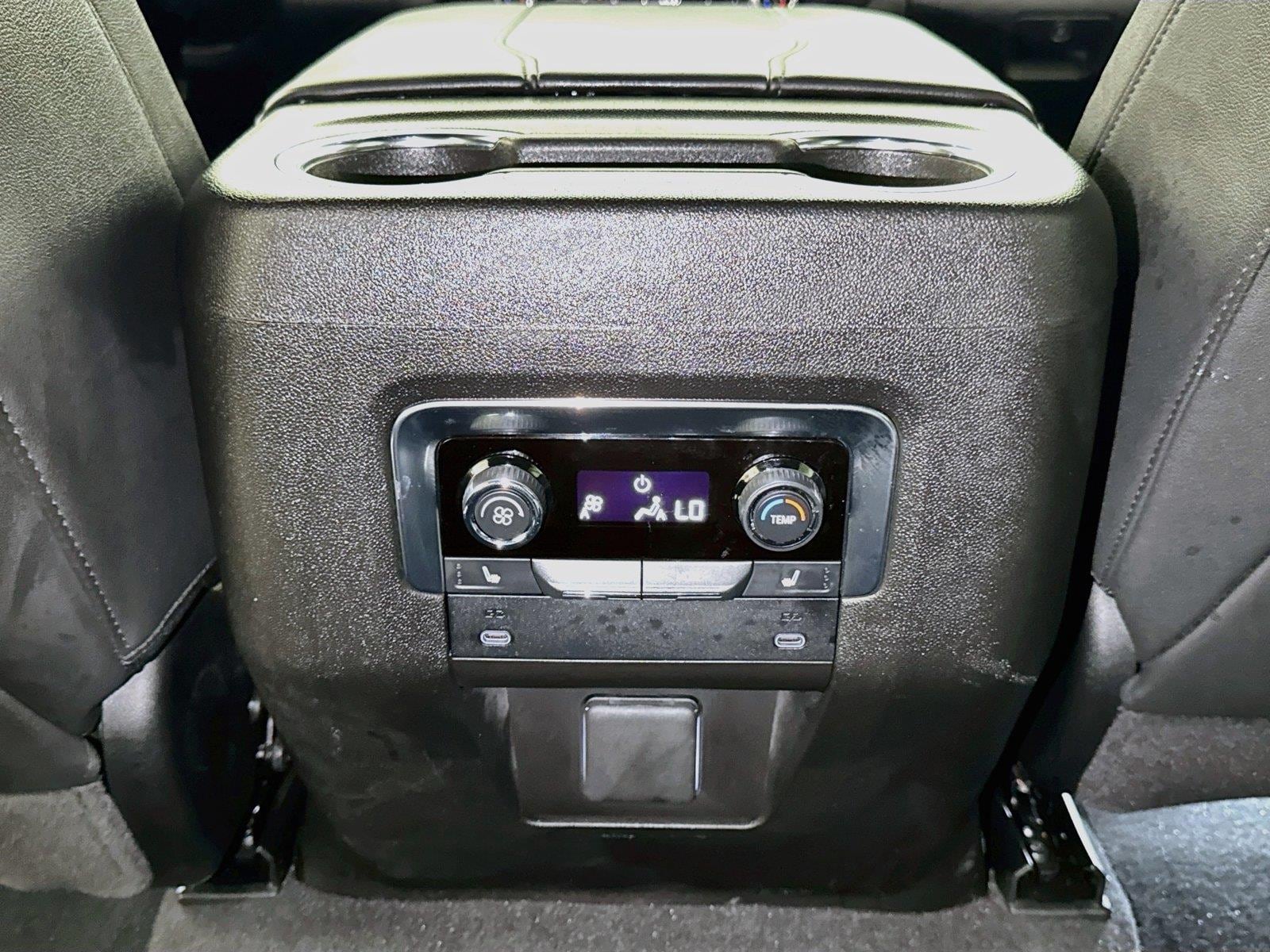 2026 Chevrolet Suburban LT - Photo 23