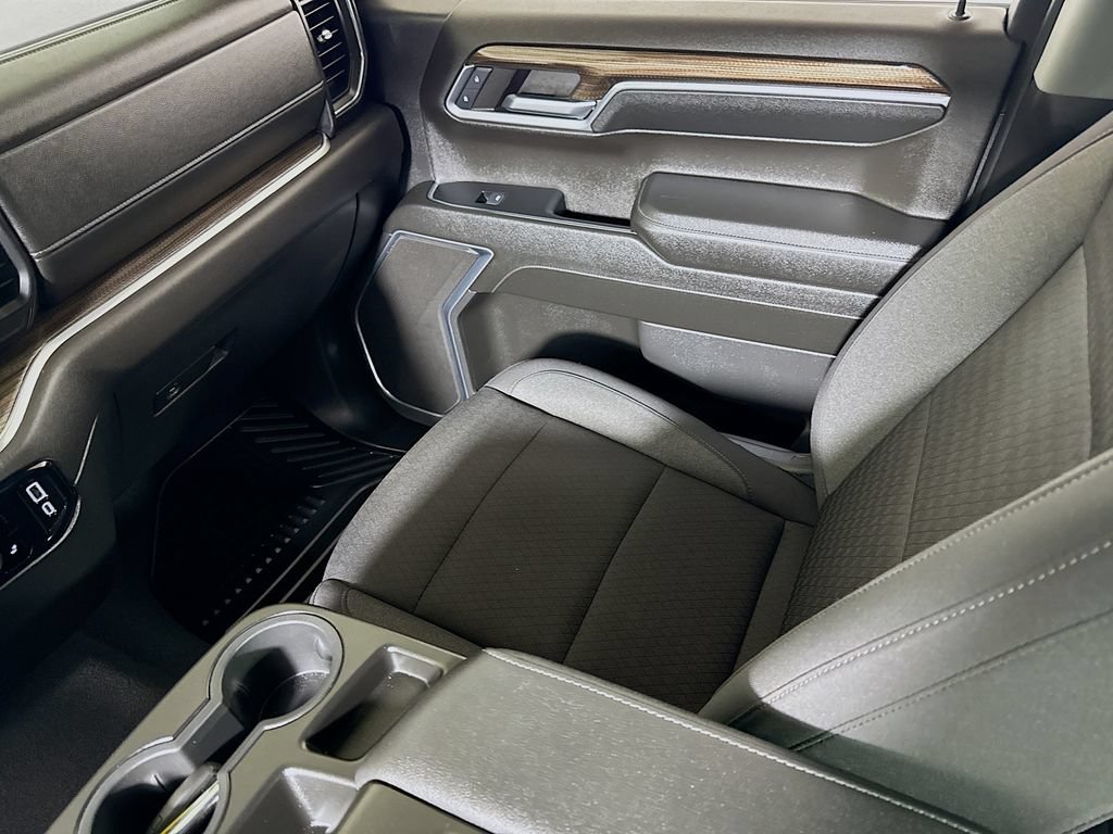 2024 Chevrolet Silverado 1500 LT - Photo 21