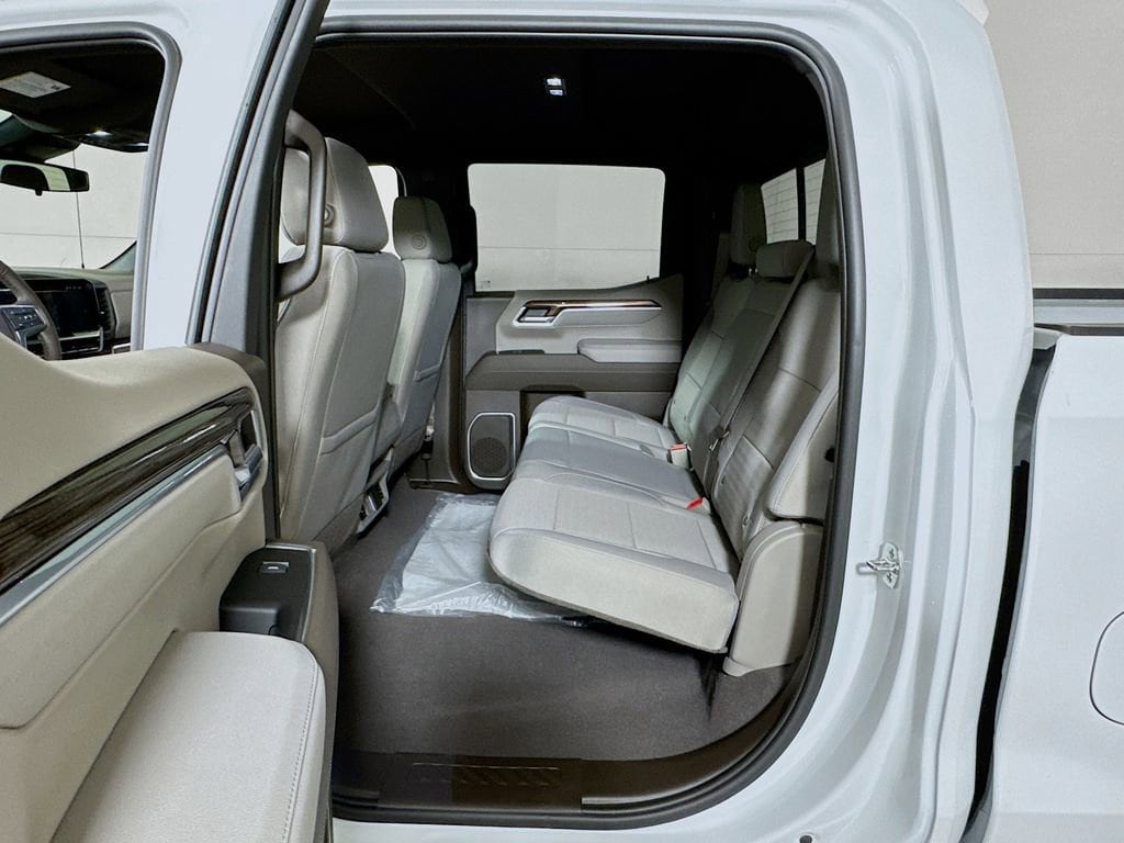 2026 Chevrolet Silverado 1500 LT - Photo 13