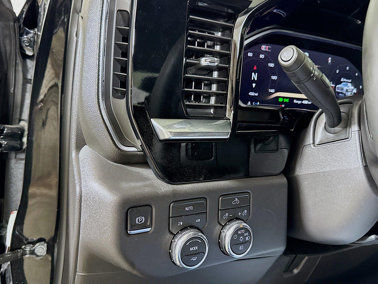 2026 GMC Sierra 1500 Elevation - Photo 8