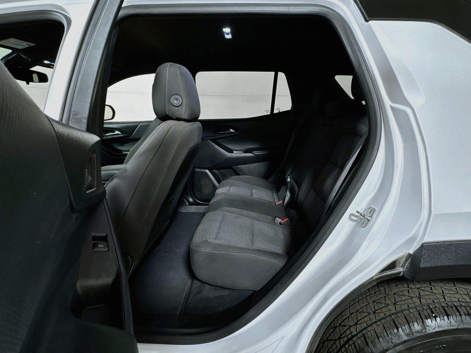 2025 Chevrolet Equinox LT - Photo 22