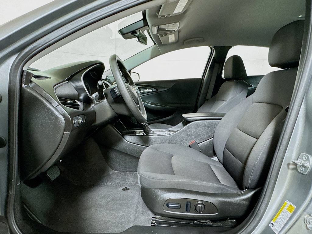 2025 Chevrolet Malibu 1LT - Photo 19