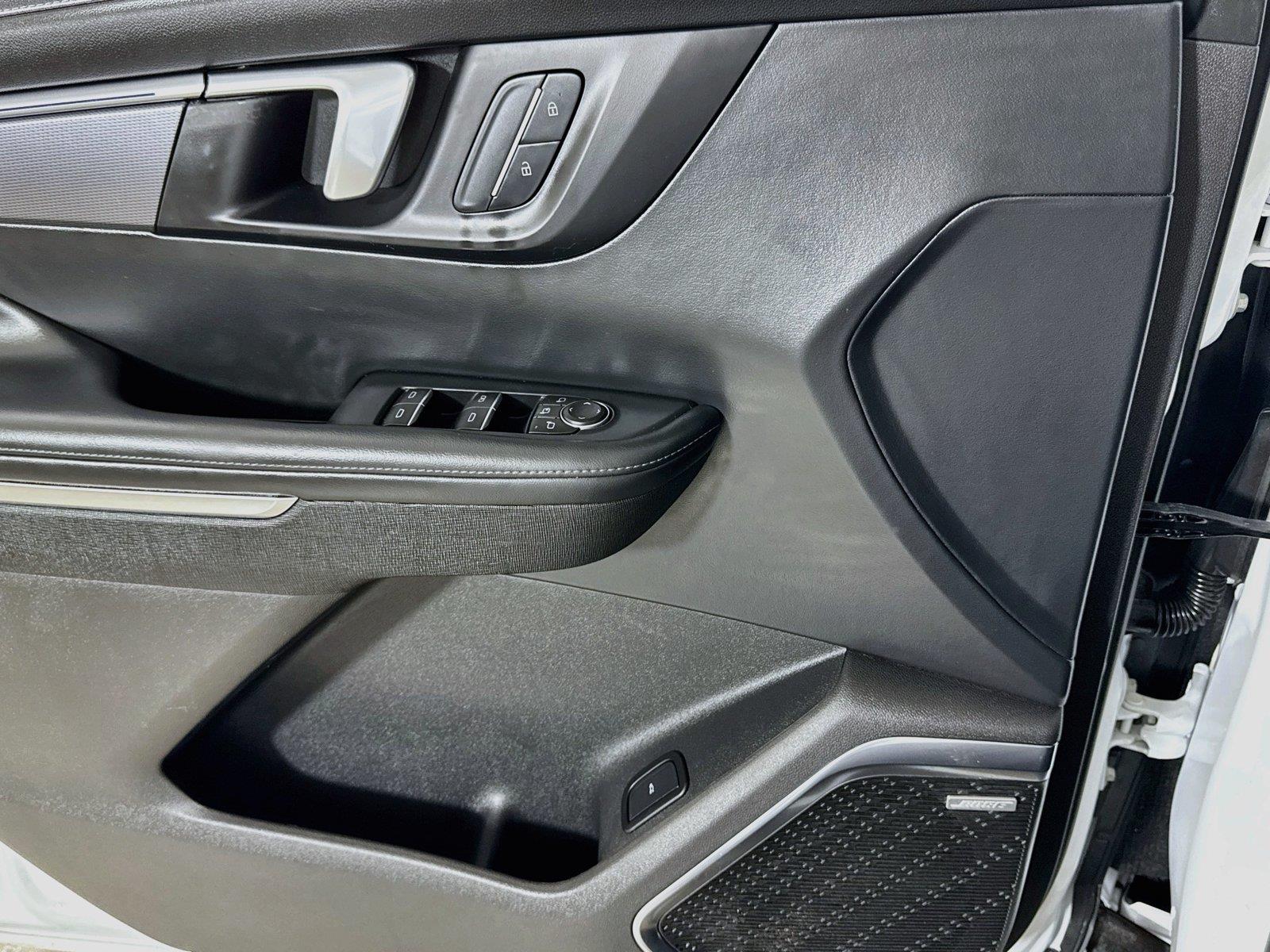 2026 Buick Enclave Sport Touring - Photo 16