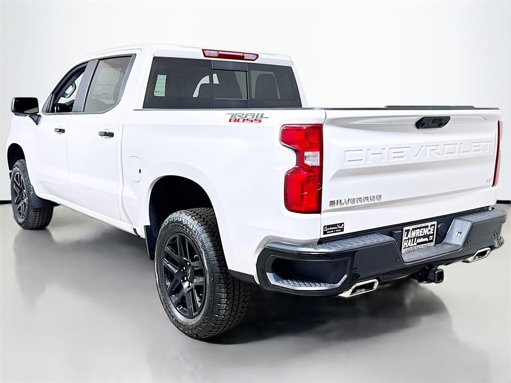 2026 Chevrolet Silverado 1500 High Country Sport photo 3