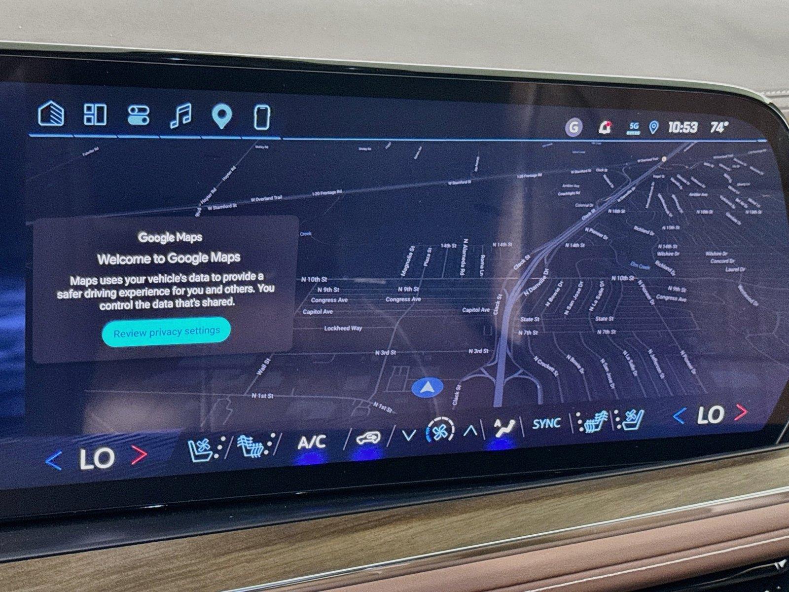 2027 Chevrolet Suburban High Country - Photo 8