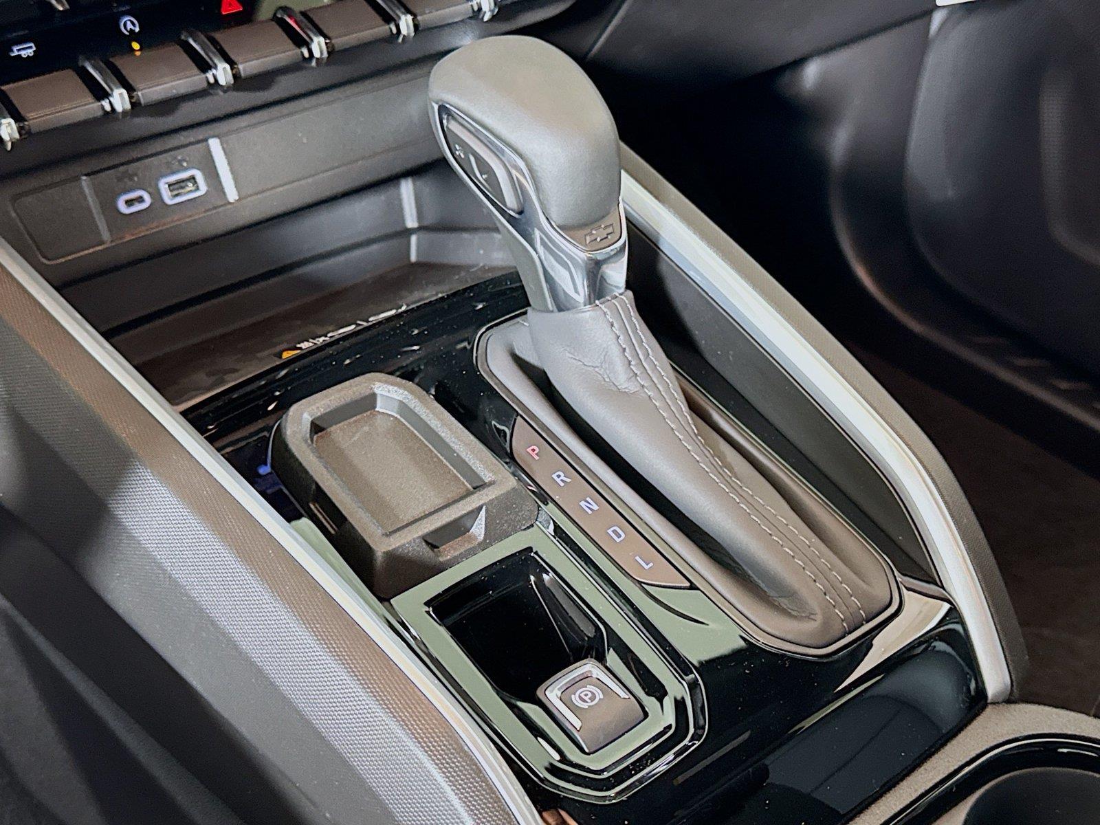 2026 Chevrolet Colorado LT - Photo 11