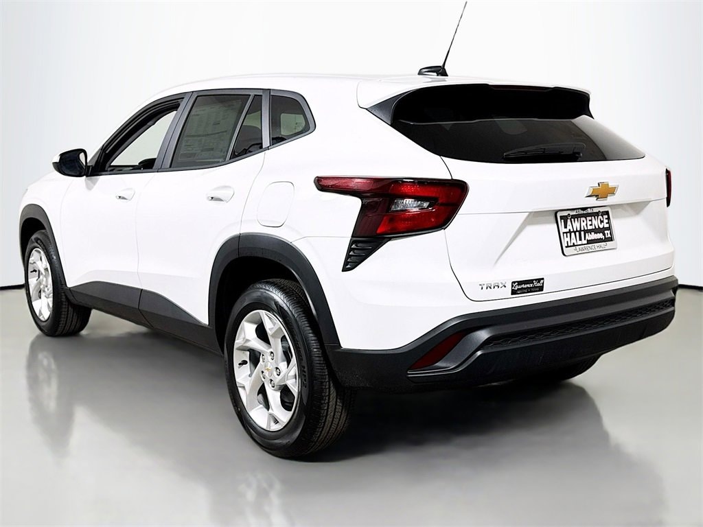 New 2026 Chevrolet Trax LS SUV