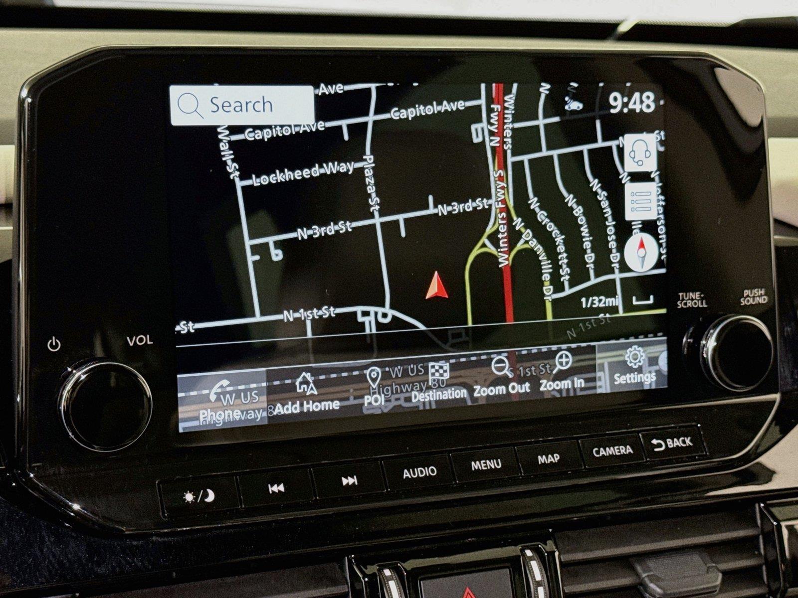 2025 Nissan Pathfinder SL - Photo 11