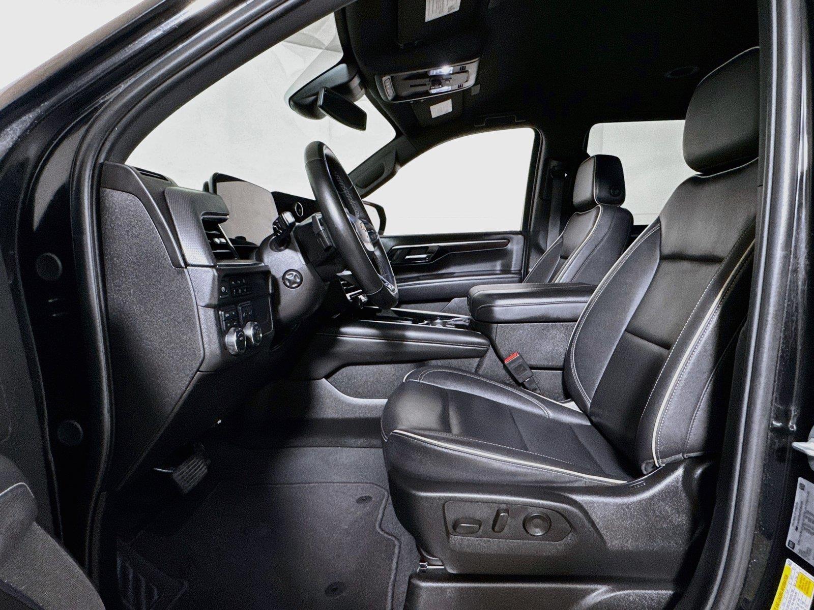 2025 Chevrolet Tahoe Premier - Photo 20