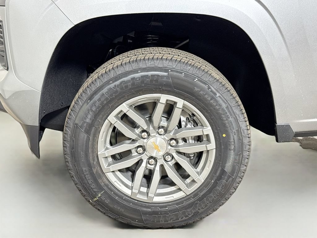 2026 Chevrolet Colorado LT - Photo 18