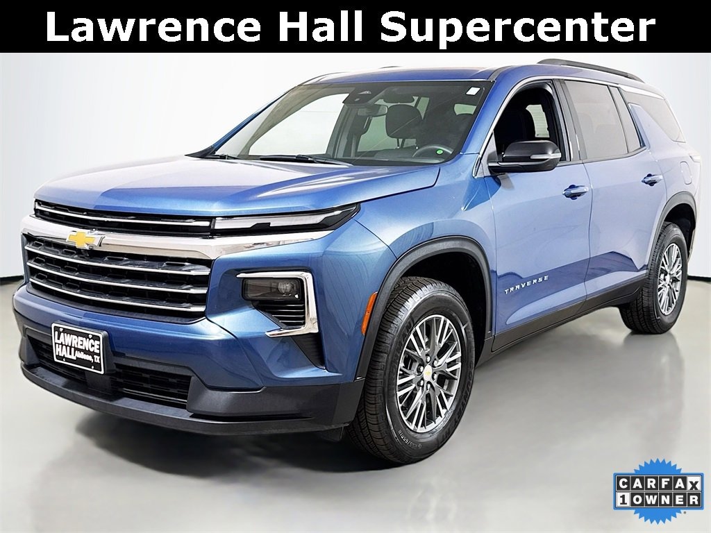Used 2025 Chevrolet Traverse LT SUV